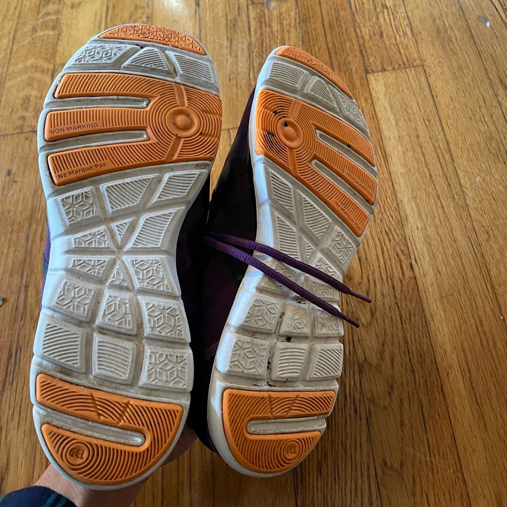 ASICS womens Purple Athletic Shoes - Picture 9 of 9